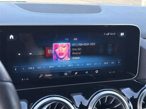 Used 2021 Mercedes-Benz GLA 250 GLA 250 image 17