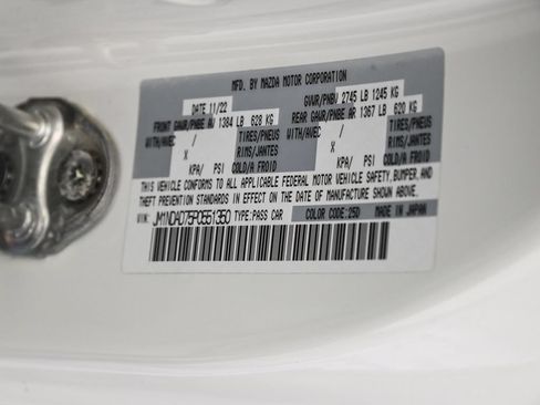 Used 2023 MAZDA MX-5 Miata Grand Touring RWD image 13