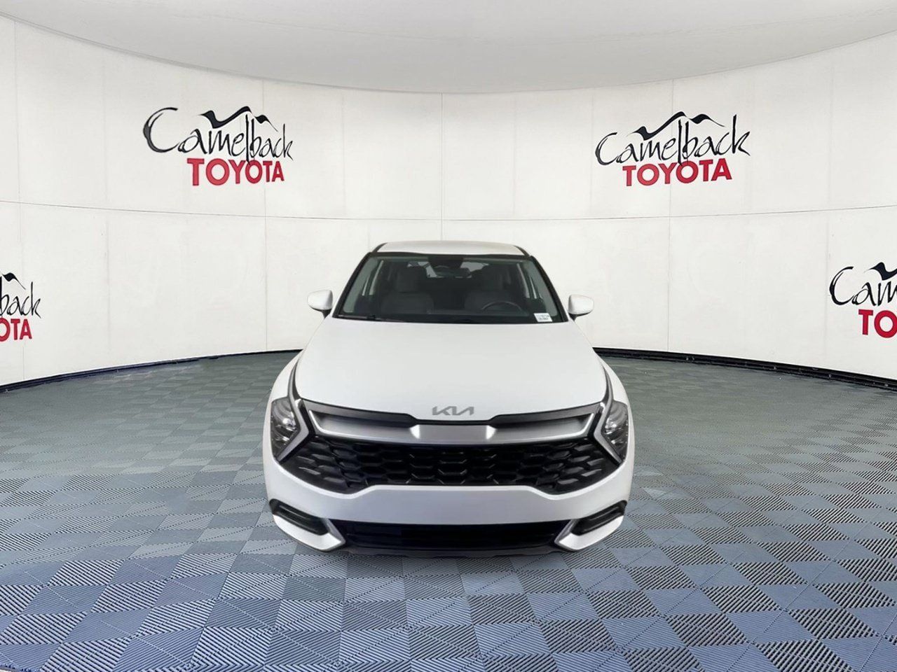 Used 2025 Kia Sportage LX FWD image 5