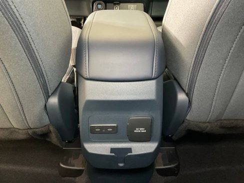 New 2025 Ford Maverick XLT w/ XLT Luxury Package image 17