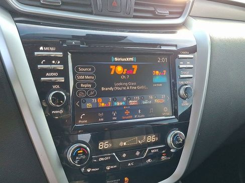 Used 2021 Nissan Murano SV image 3