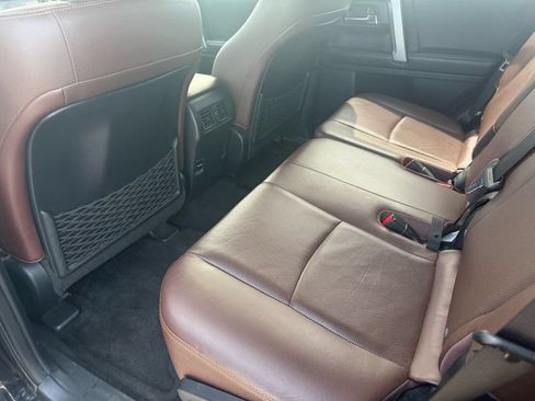 Used 2018 Toyota 4Runner Limited AWD/4WD image 27