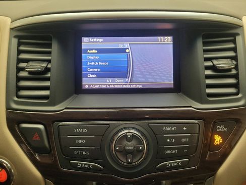 Used 2015 Nissan Pathfinder SL w/ Trailer Tow Package image 25