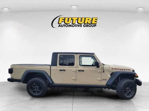Used 2022 Jeep Gladiator Mojave w/ LED Lighting Group AWD/4WD image 3