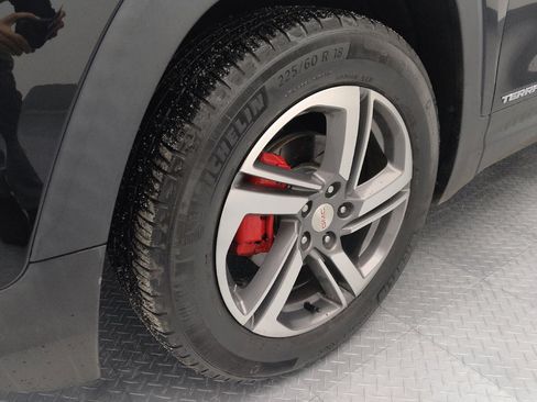 Used 2021 GMC Terrain SLT image 31