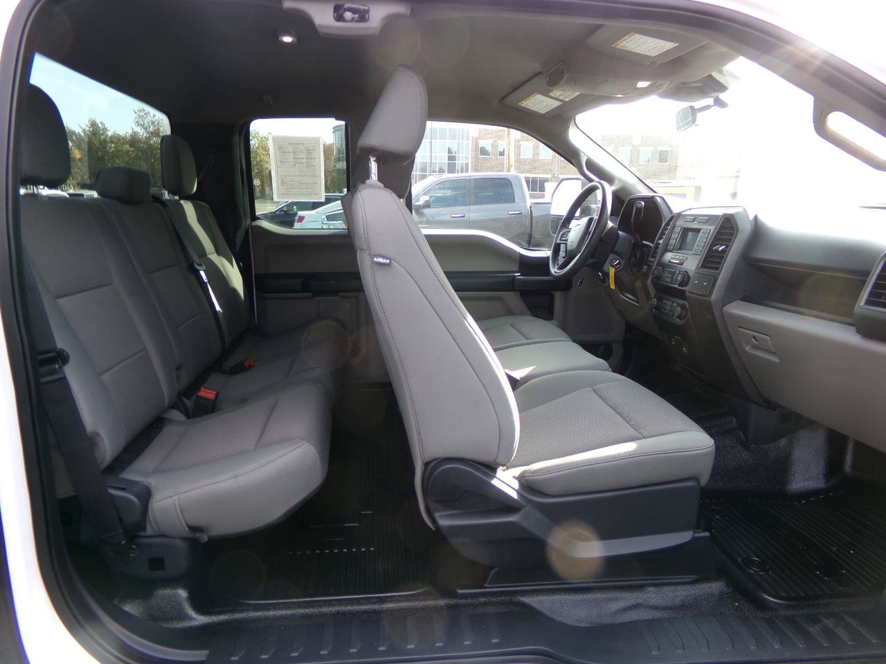 Used 2022 Ford F250 XL w/ Power Equipment Group AWD/4WD image 41