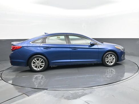 Used 2017 Hyundai Sonata SE FWD image 4