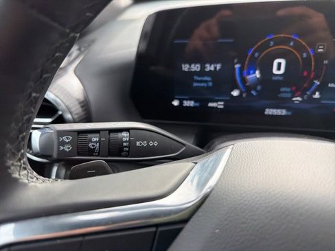 Used 2025 Chevrolet Equinox LT image 48