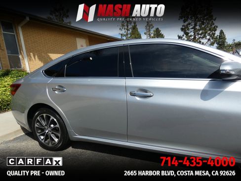 Used 2018 Toyota Avalon XLE Premium w/ Preferred Accessory Package FWD image 16