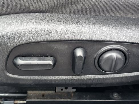 Used 2018 Chevrolet Malibu LT image 19