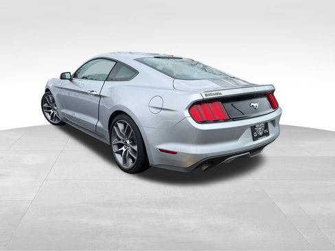 Used 2017 Ford Mustang Premium image 7