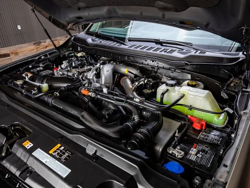 Used 2026 Ford F350 Platinum w/ Platinum Plus Package image 40