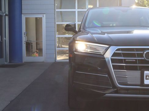 Used 2019 Audi Q5 2.0T Premium w/ Convenience Package AWD/4WD image 28