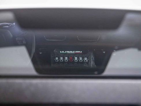 Used 2018 Lamborghini Huracan Performante image 29