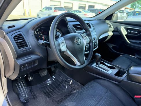 Used 2017 Nissan Altima 2.5 S w/ Power Driver Seat Package image 17