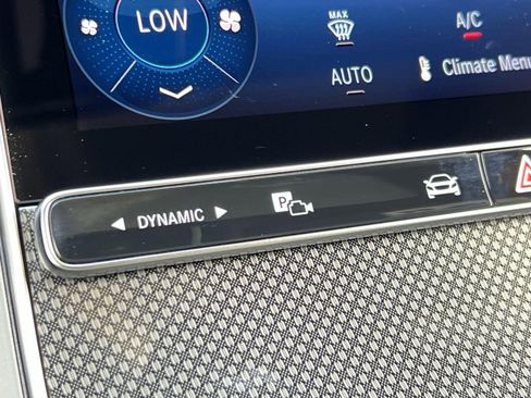 New 2025 Mercedes-Benz CLE 300 4MATIC Coupe image 32