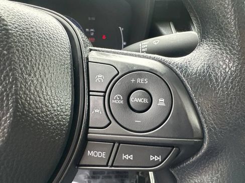 Used 2026 Toyota Corolla LE FWD image 31