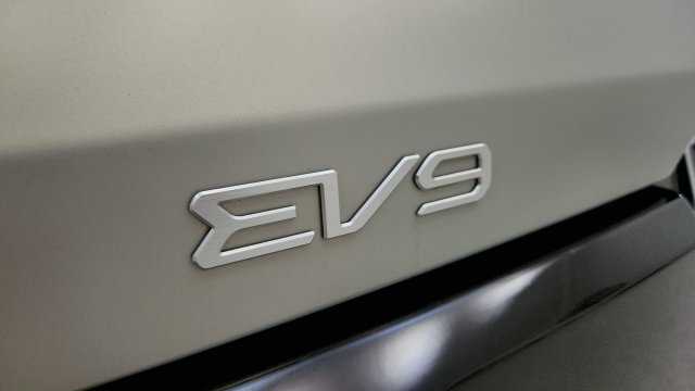 Used 2024 Kia EV9 GT-Line AWD/4WD image 31