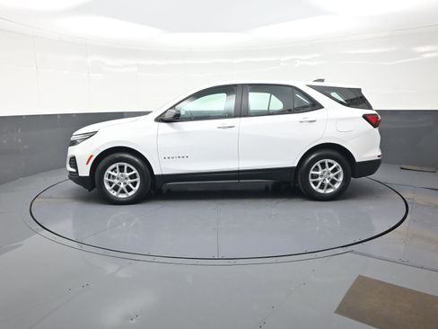 Used 2024 Chevrolet Equinox LS w/ Driver Confidence II Package AWD/4WD image 6