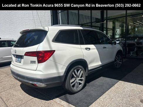 Used 2018 Honda Pilot Touring image 4