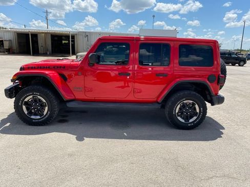 Used 2019 Jeep Wrangler Unlimited Rubicon w/ Dual Top Group AWD/4WD image 3