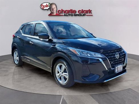 Used 2024 Nissan Kicks S image 7