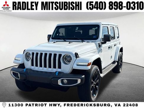 Used 2023 Jeep Wrangler Unlimited Sahara w/ Cold Weather Group AWD/4WD image 1