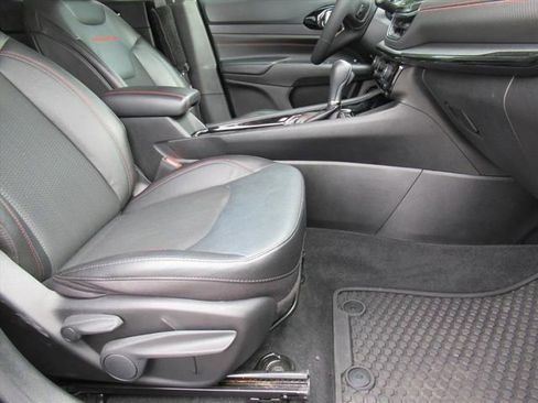 Used 2022 Jeep Compass Trailhawk image 9