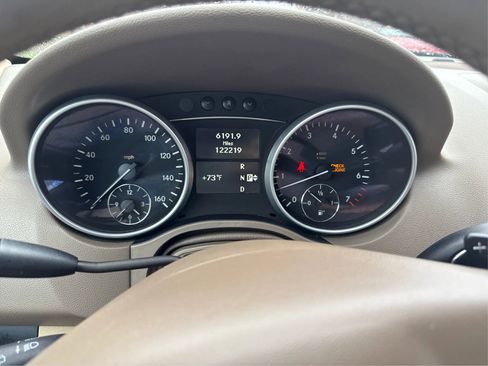 Used 2011 Mercedes-Benz ML 350 4MATIC image 19