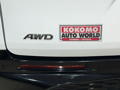 Used 2022 Toyota Sienna XSE w/ XSE Plus Package AWD/4WD image 24