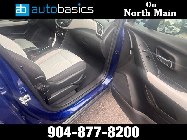 Used 2017 Chevrolet Trax LS FWD image 13