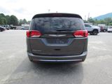 Used 2017 Chrysler Pacifica Touring-L Plus w/ Advanced Safetytec Group image 6