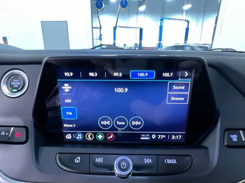 Used 2022 Chevrolet Blazer LT FWD image 26