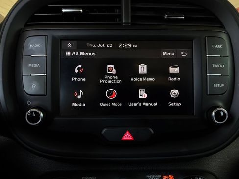 Used 2025 Kia Soul LX w/ LX Technology Package FWD image 27