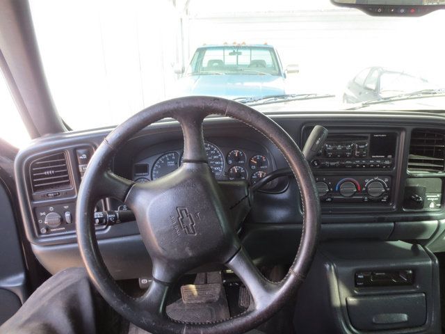 Used 2002 Chevrolet Silverado 2500 LT w/ Off-Road Skid Plate Pkg AWD/4WD image 17