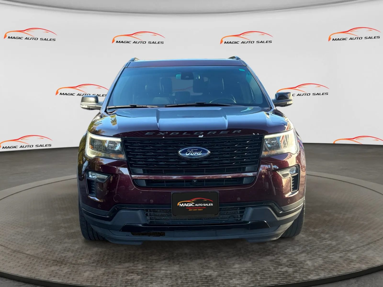 Used 2018 Ford Explorer Sport w/ Equipment Group 401A AWD/4WD image 3