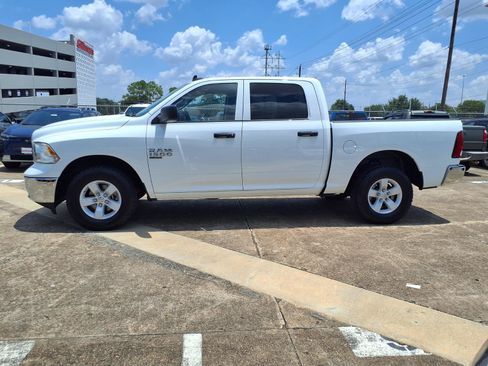 Used 2022 RAM 1500 Classic SLT w/ Electronics Group AWD/4WD image 23