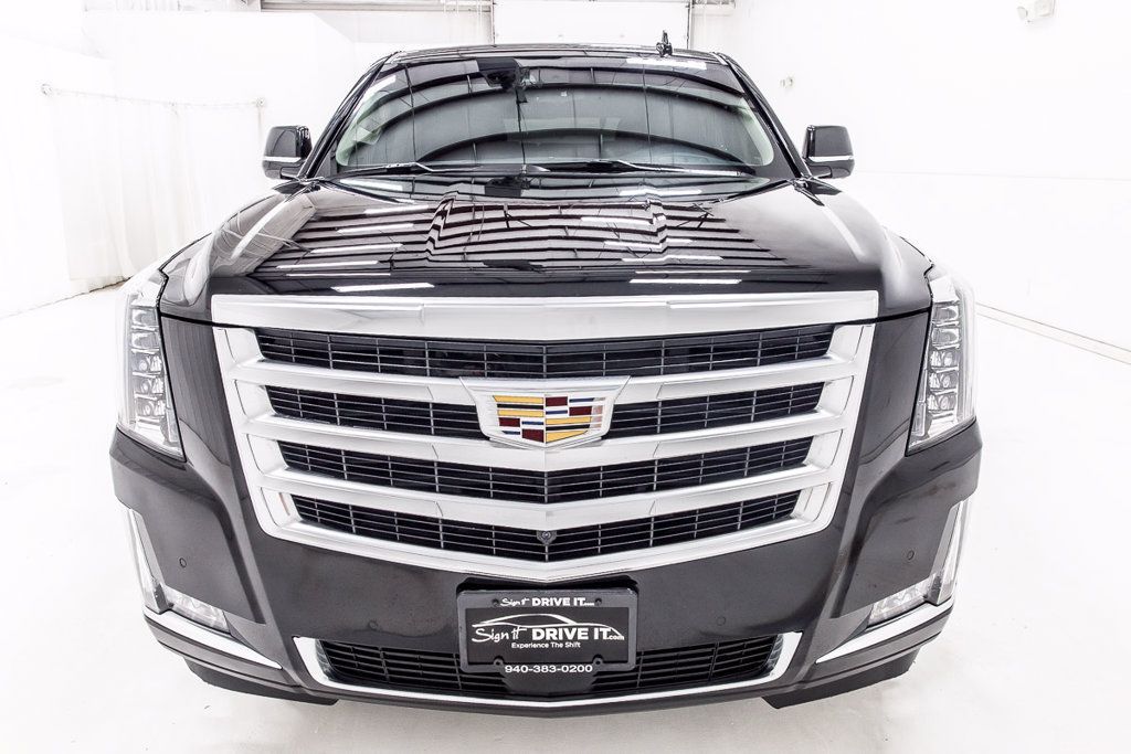 Used 2019 Cadillac Escalade Premium Luxury RWD image 9