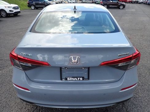Used 2023 Honda Civic Touring image 6