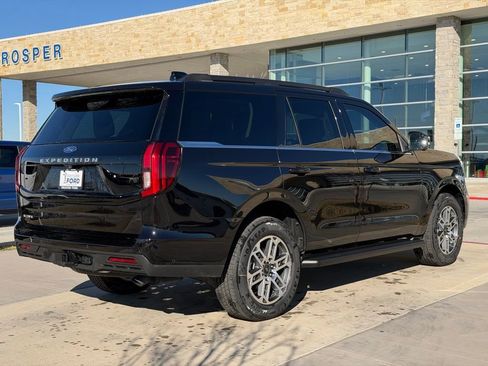 New 2025 Ford Expedition Active image 41