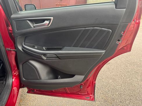Used 2017 Ford Edge Sport w/ Technology Package AWD/4WD image 20