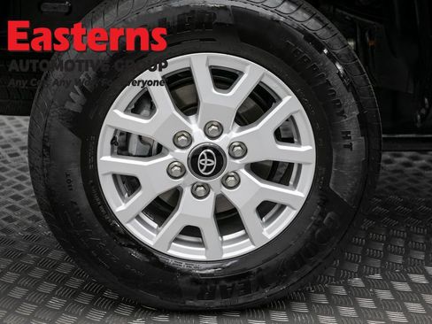 Used 2026 Toyota Tacoma SR5 AWD/4WD image 28