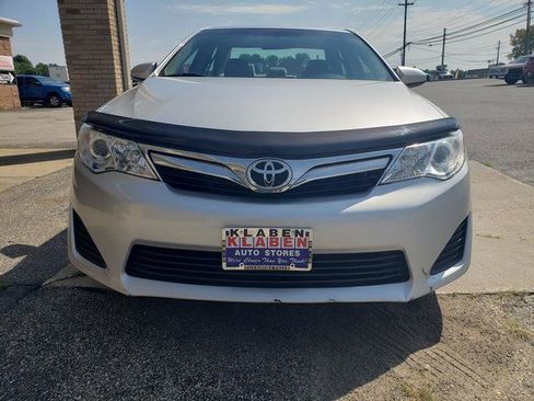 Used 2014 Toyota Camry LE FWD image 8