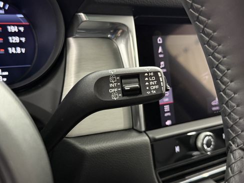 Certified 2026 Porsche Macan AWD/4WD image 56