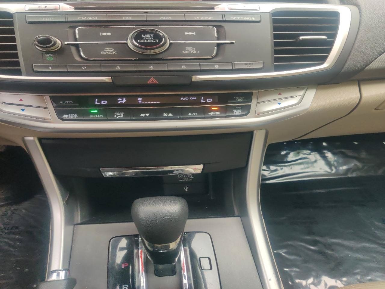 Used 2015 Honda Accord LX image 11