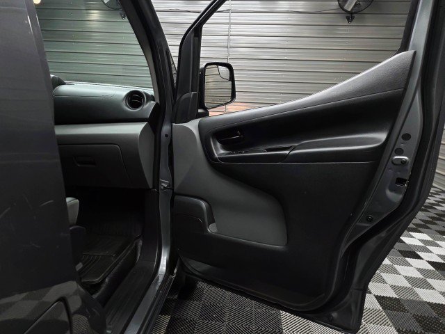 Used 2020 Nissan NV200 S FWD image 29