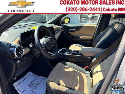 Used 2025 Chevrolet Equinox ACTIV w/ Safety and Technology Package AWD/4WD image 17