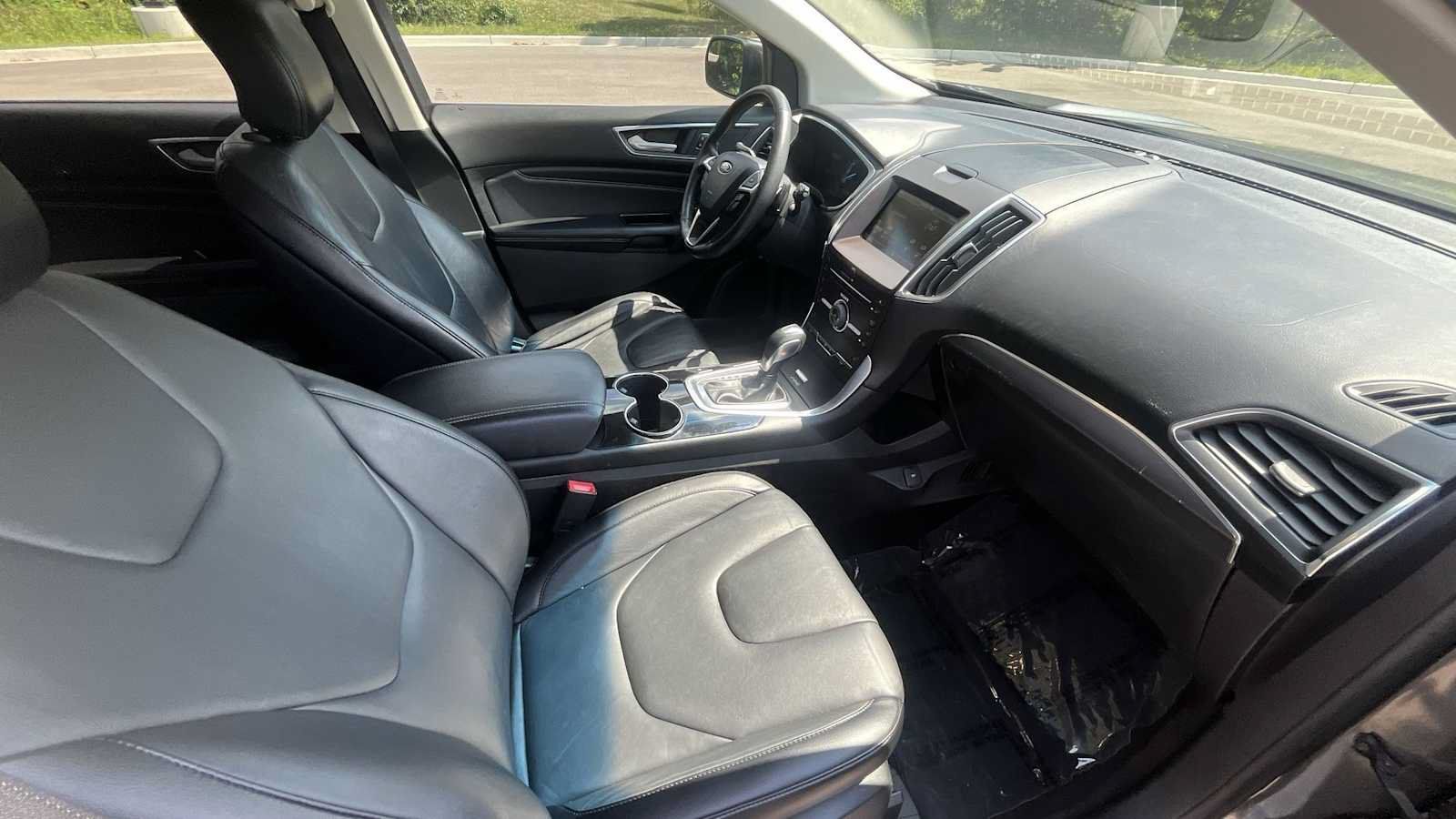 Used 2015 Ford Edge Titanium AWD/4WD image 11