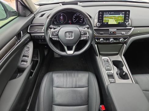 Used 2020 Honda Accord Touring image 13
