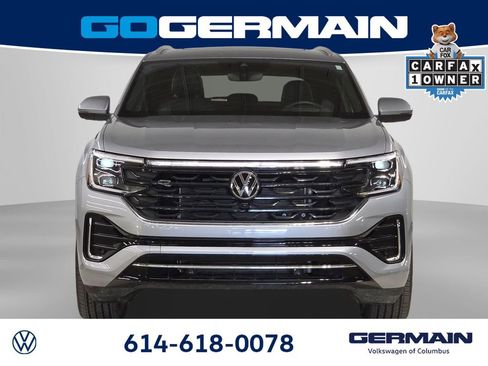 Certified 2025 Volkswagen Atlas Cross Sport SEL Premium R-Line AWD/4WD image 4